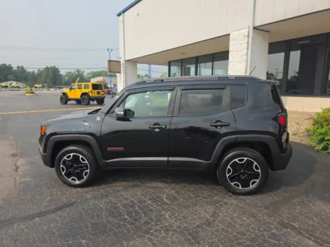 More photos of 2015 Jeep Renegade Trailhawk at RightDrive Muncie, IN
