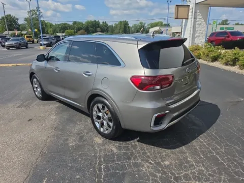More photos of 2019 Kia Sorento SX Limited at RightDrive Muncie, IN