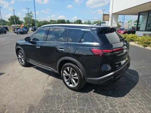 More photos of 2023 INFINITI QX60 LUXE at RightDrive Muncie, IN