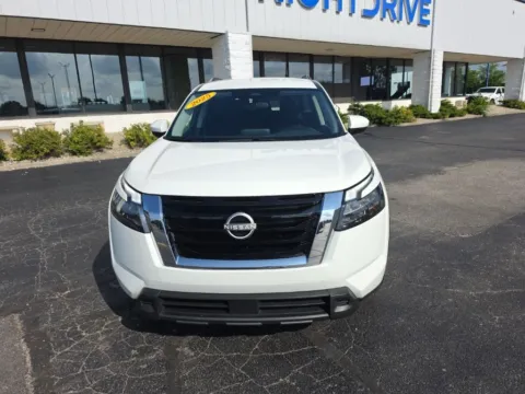 Photos of 2025 Nissan Pathfinder SV for sale in Muncie, IN at RightDrive Muncie