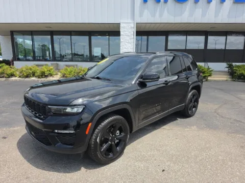 Another view of 2023 Jeep Grand Cherokee Limited for sale in Muncie, IN at RightDrive Muncie