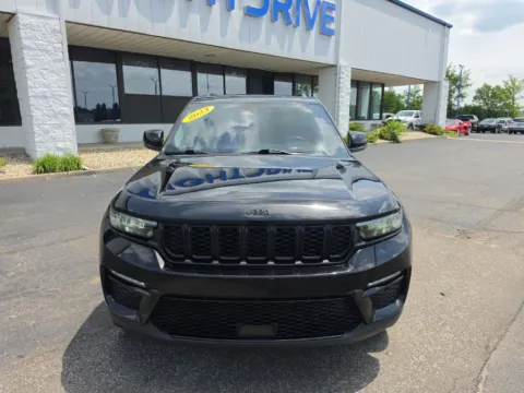 Photos of 2023 Jeep Grand Cherokee Limited for sale in Muncie, IN at RightDrive Muncie