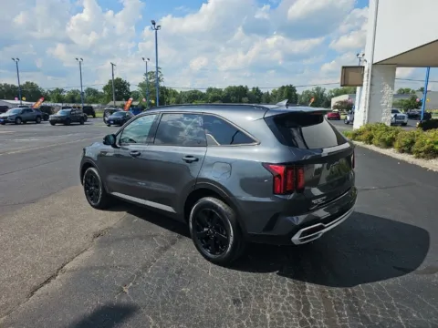 More photos of 2021 Kia Sorento S at RightDrive Muncie, IN