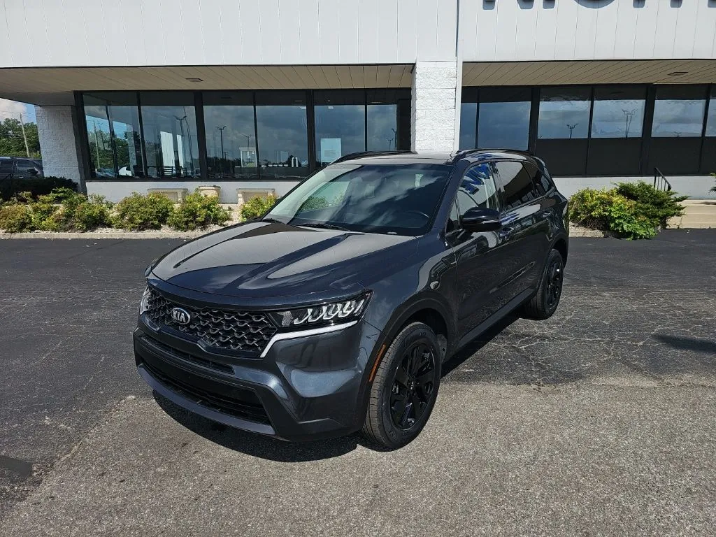 Gray 2021 Kia Sorento S for sale in Muncie, IN