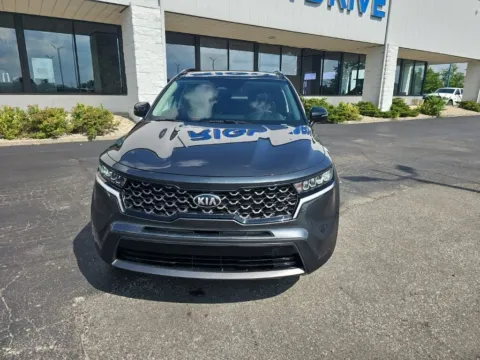 Photos of 2021 Kia Sorento S for sale in Muncie, IN at RightDrive Muncie