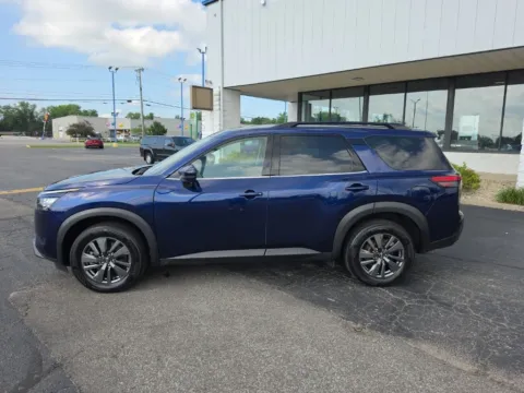 More photos of 2025 Nissan Pathfinder SV at RightDrive Muncie, IN