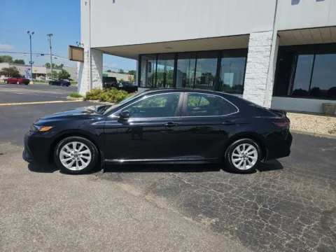 More photos of 2024 Toyota Camry SE at RightDrive Muncie, IN