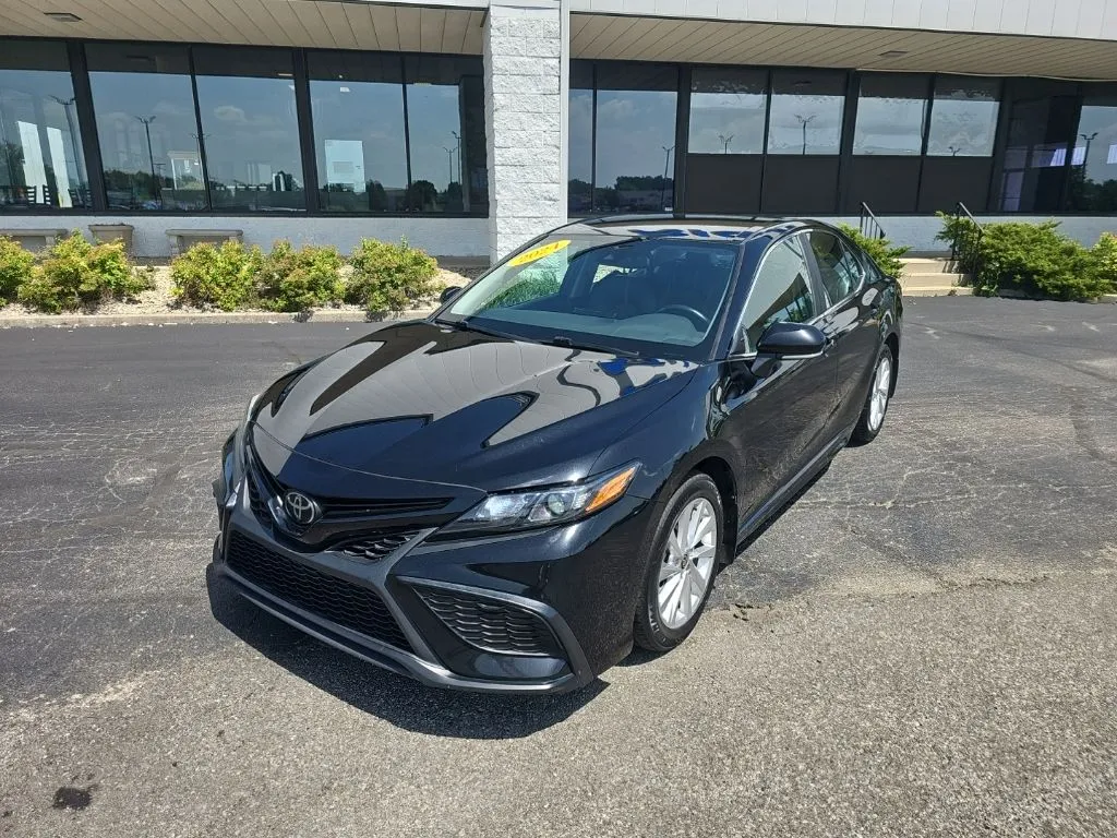 2024 Toyota Camry SE for sale in Muncie, IN
