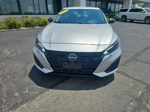 Photos of 2024 Nissan Altima 2.5 SV for sale in Muncie, IN at RightDrive Muncie