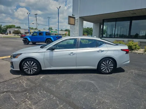 More photos of 2024 Nissan Altima 2.5 SV at RightDrive Muncie, IN