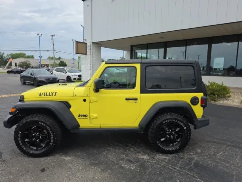 More photos of 2022 Jeep Wrangler Willys at RightDrive Muncie, IN