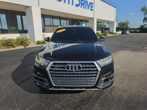 Photos of 2018 Audi Q7 3.0T Prestige for sale in Muncie, IN at RightDrive Muncie