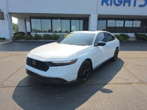 White 2025 Honda Accord SE for sale in Muncie, IN