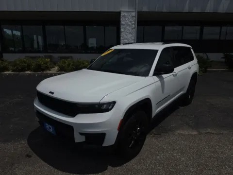 White 2024 Jeep Grand Cherokee L Altitude for sale in Muncie, IN