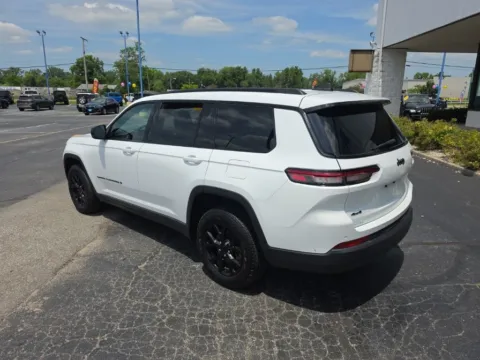 More photos of 2024 Jeep Grand Cherokee L Altitude at RightDrive Muncie, IN