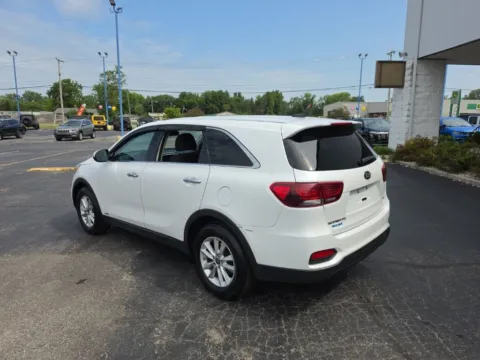 More photos of 2020 Kia Sorento LX at RightDrive Muncie, IN