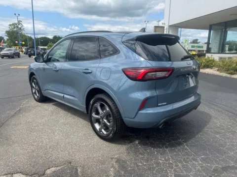 More photos of 2024 Ford Escape Hybrid ST-Line Select at RightDrive Muncie, IN