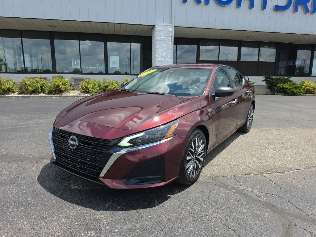 Red 2025 Nissan Altima 2.5 SV for sale in Muncie, IN