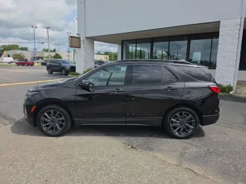 More photos of 2022 Chevrolet Equinox RS at RightDrive Muncie, IN