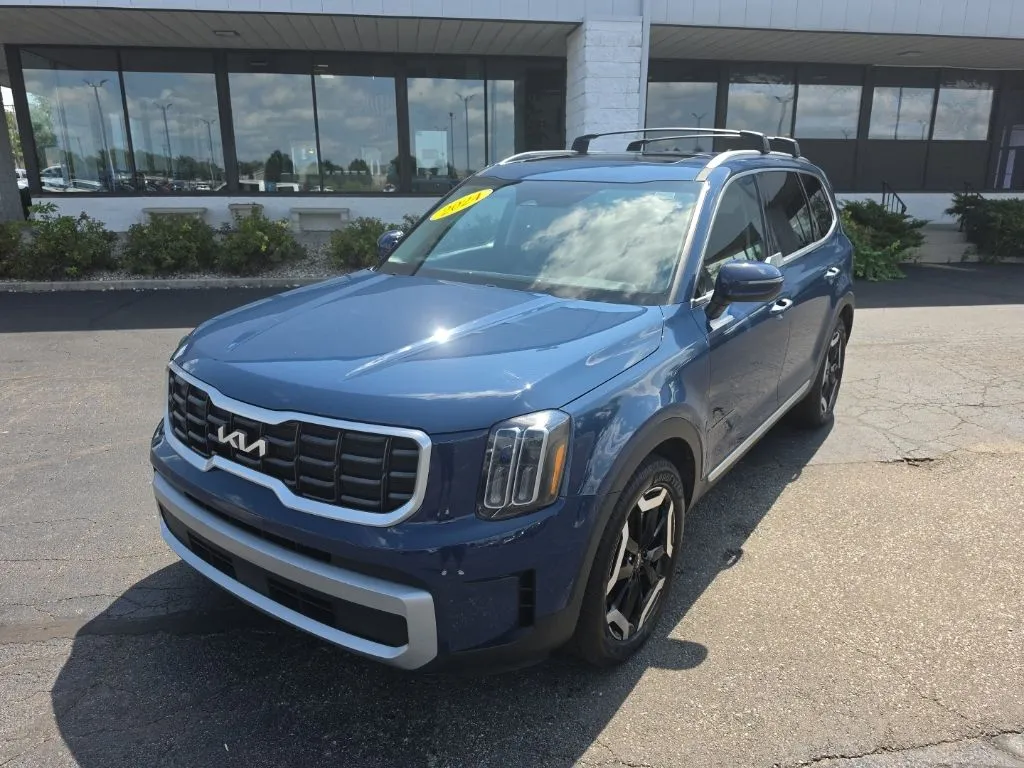 Blue 2024 Kia Telluride S for sale in Muncie, IN