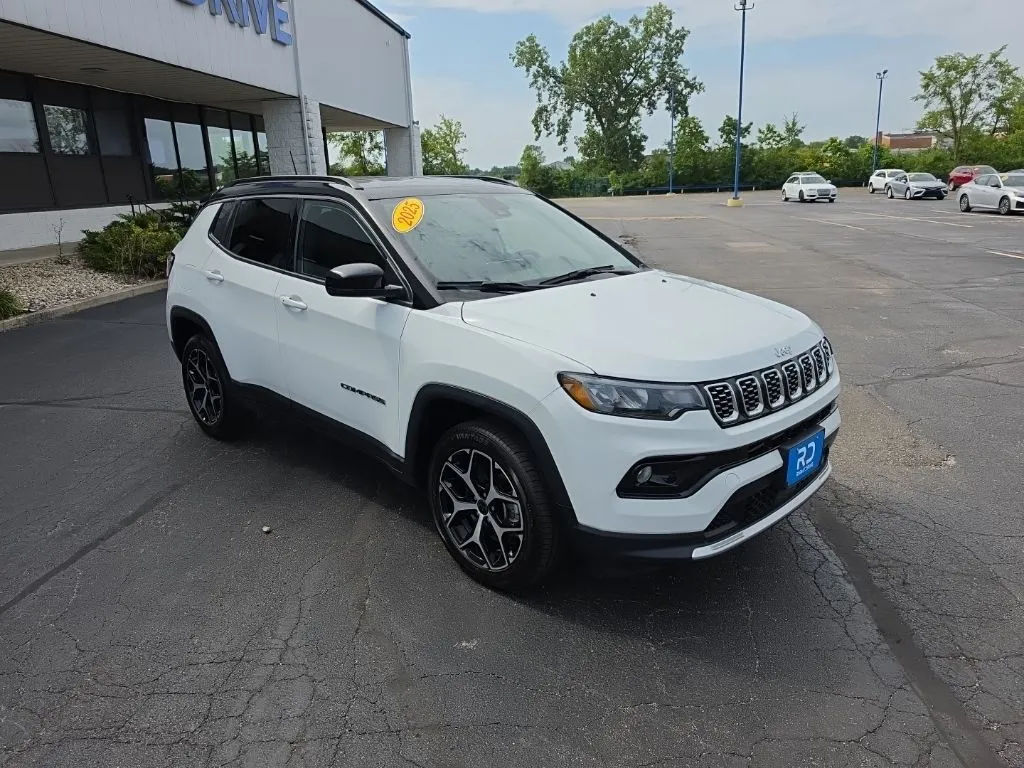 2025 Jeep Compass Limited - Photo 9