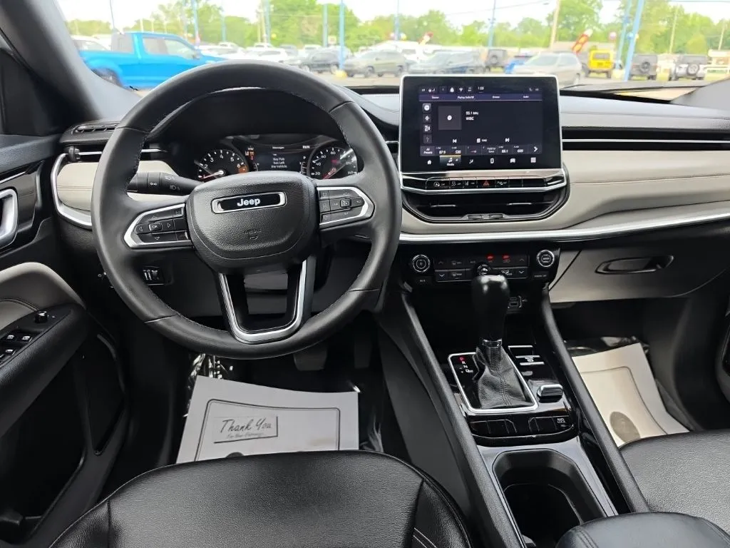 2025 Jeep Compass Limited - Photo 15