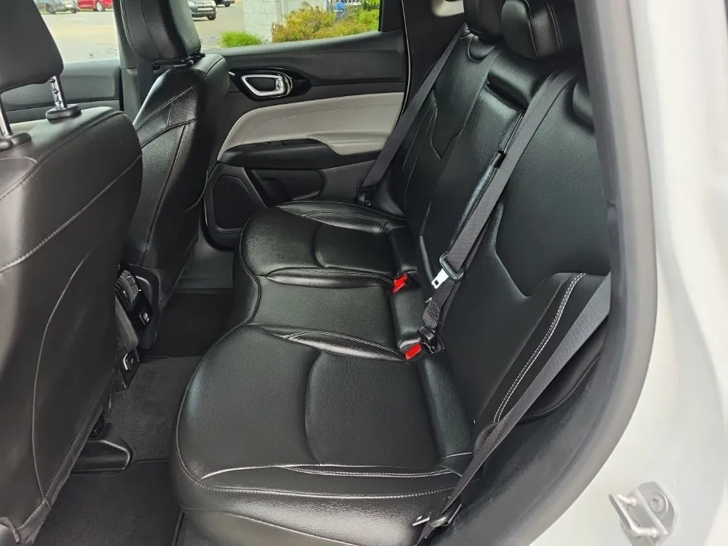 2025 Jeep Compass Limited - Photo 14
