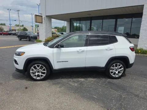 More photos of 2025 Jeep Compass Limited at RightDrive Muncie, IN