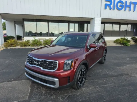 Red 2023 Kia Telluride S for sale in Muncie, IN