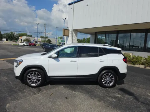 More photos of 2023 GMC Terrain SLT at RightDrive Muncie, IN