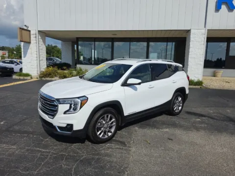 Another view of 2023 GMC Terrain SLT for sale in Muncie, IN at RightDrive Muncie