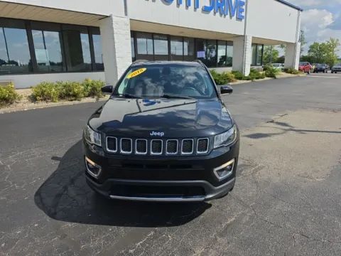 Photos of 2018 Jeep Compass Limited for sale in Muncie, IN at RightDrive Muncie