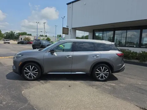 More photos of 2024 INFINITI QX60 Sensory at RightDrive Muncie, IN