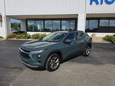Another view of 2025 Chevrolet Trax LT for sale in Muncie, IN at RightDrive Muncie