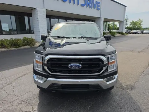 Photos of 2021 Ford F-150 XLT for sale in Muncie, IN at RightDrive Muncie