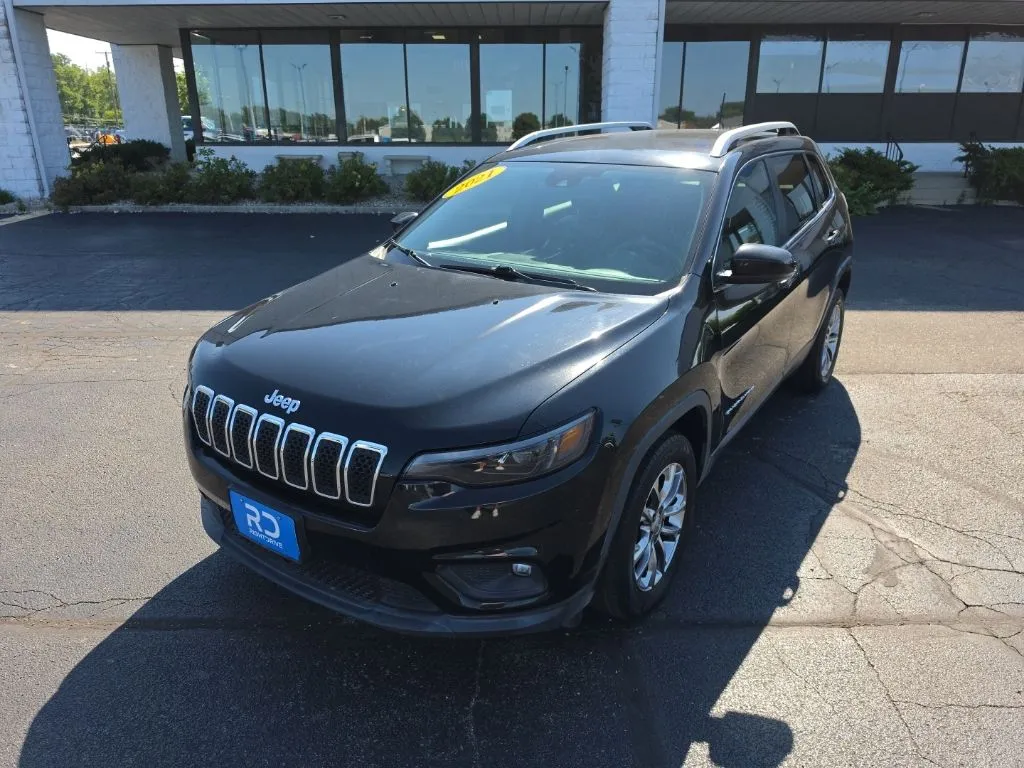 Black 2021 Jeep Cherokee Latitude Lux for sale in Muncie, IN