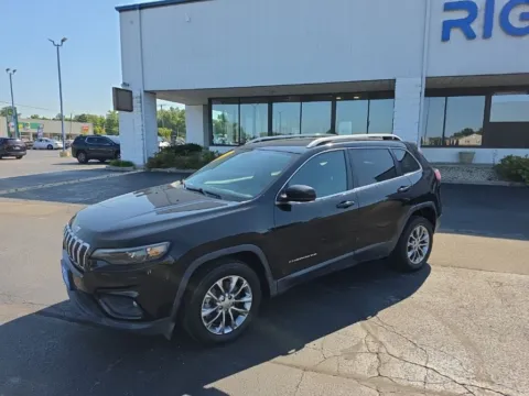 Another view of 2021 Jeep Cherokee Latitude Lux for sale in Muncie, IN at RightDrive Muncie