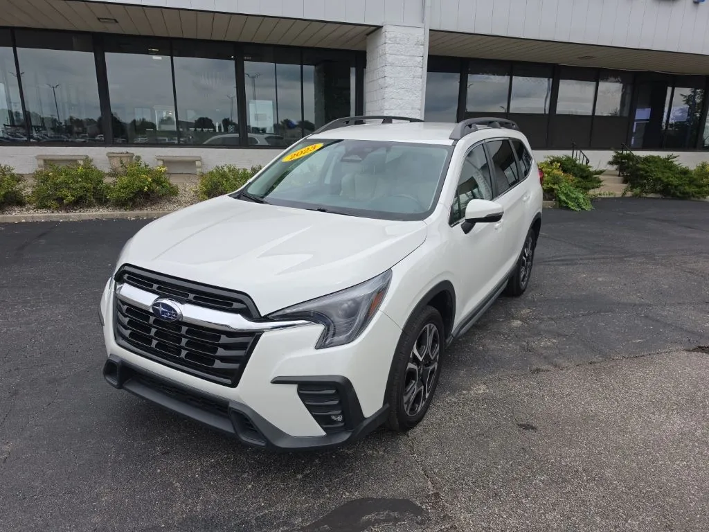 White 2023 Subaru Ascent Limited for sale in Muncie, IN