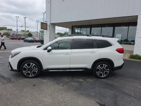 More photos of 2023 Subaru Ascent Limited at RightDrive Muncie, IN