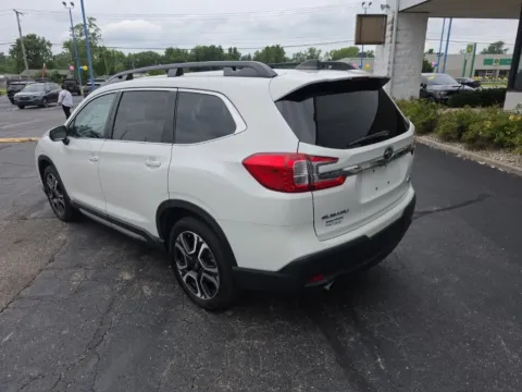More photos of 2023 Subaru Ascent Limited at RightDrive Muncie, IN