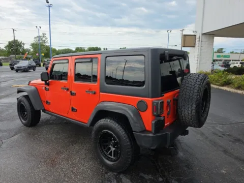 More photos of 2015 Jeep Wrangler Unlimited Rubicon at RightDrive Muncie, IN