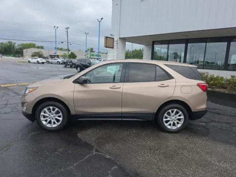 More photos of 2019 Chevrolet Equinox LS at RightDrive Muncie, IN