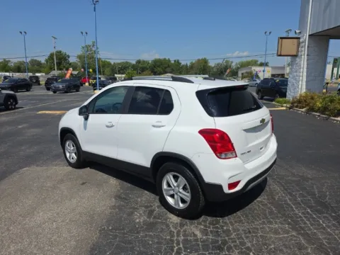 More photos of 2022 Chevrolet Trax LT at RightDrive Muncie, IN