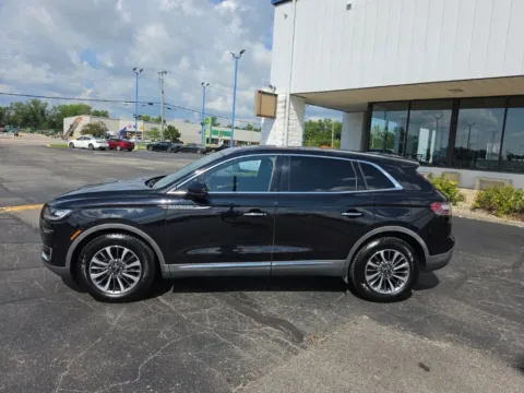 More photos of 2020 Lincoln Nautilus Reserve at RightDrive Muncie, IN