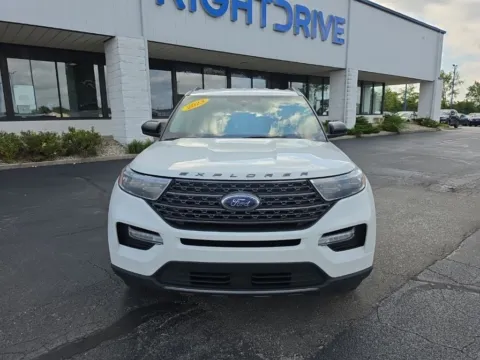 Photos of 2023 Ford Explorer XLT for sale in Muncie, IN at RightDrive Muncie