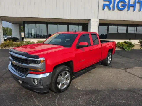 Another view of 2017 Chevrolet Silverado 1500 LT for sale in Muncie, IN at RightDrive Muncie