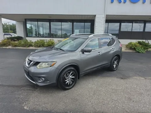 Another view of 2015 Nissan Rogue SL for sale in Muncie, IN at RightDrive Muncie