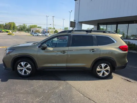 More photos of 2024 Subaru Ascent Premium at RightDrive Muncie, IN