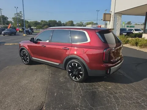More photos of 2023 Kia Telluride SX at RightDrive Muncie, IN