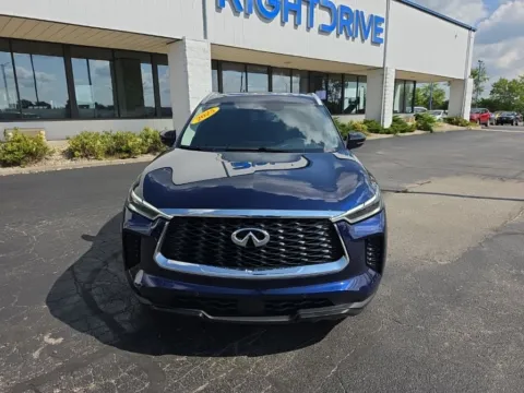 Photos of 2025 INFINITI QX60 LUXE for sale in Muncie, IN at RightDrive Muncie